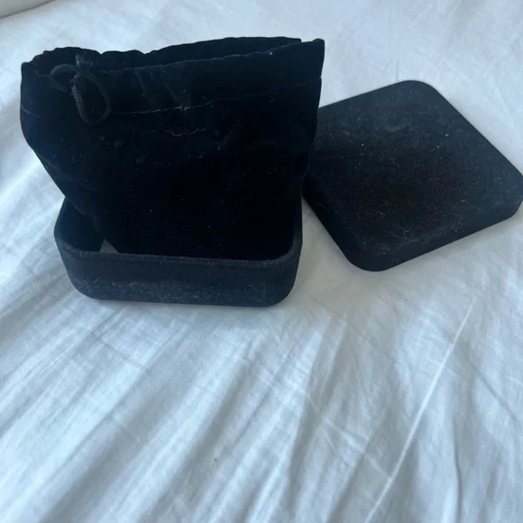 Heidi Klum sterling silver clover long necklace - Picture 4 of 9